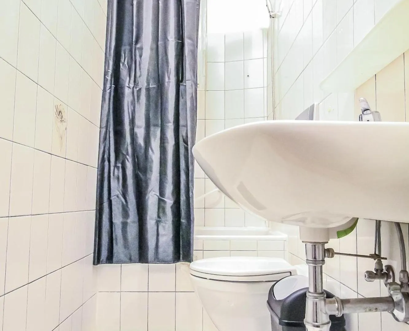 Homestay Comfortable Accommodations In The Alterlaa Area Lv6 Vienna