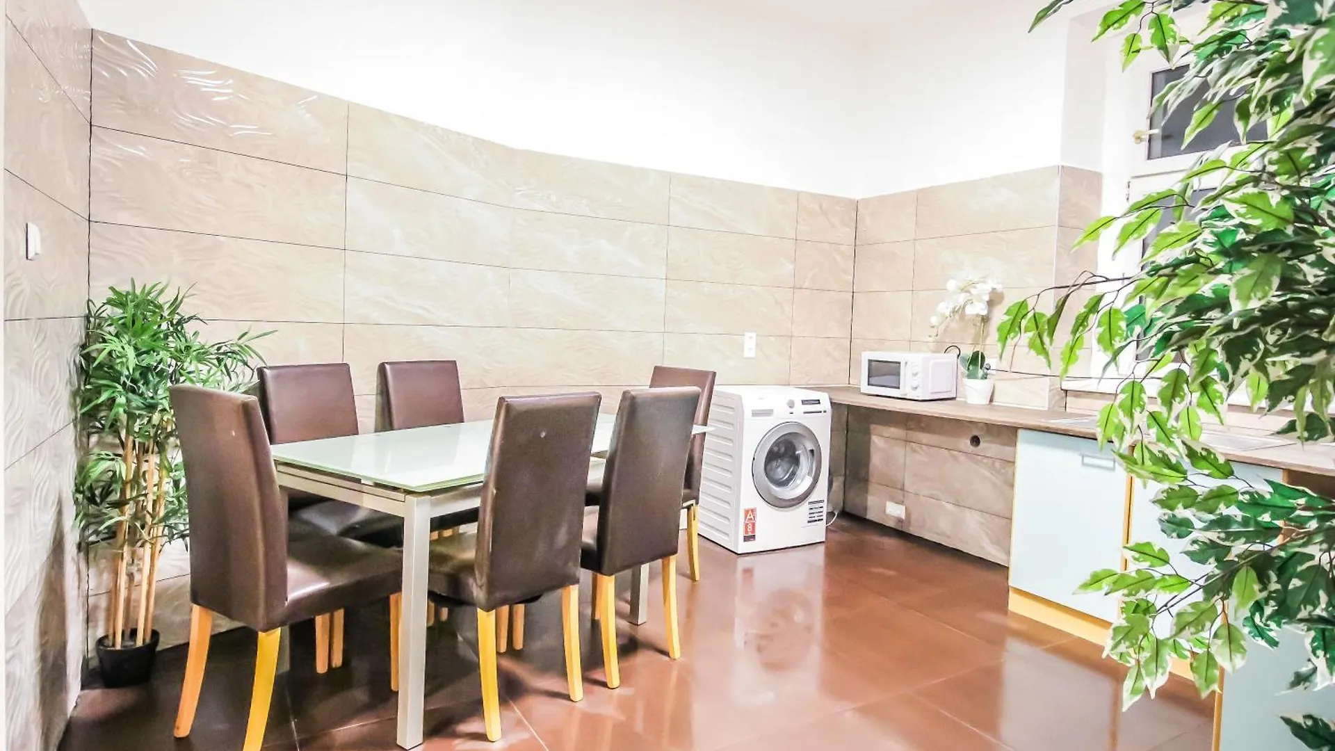 Comfortable Accommodations In The Alterlaa Area Lv6 Vienna